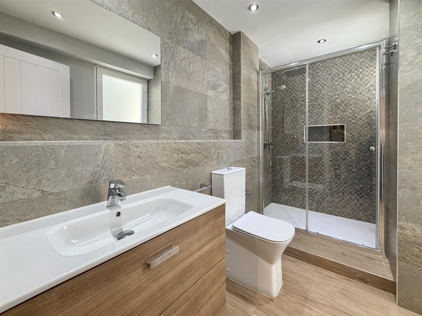  Image of Apartment - 3 Bedrooms - 2 Bathrooms for Sale in South District-Gibraltar, Image 9
